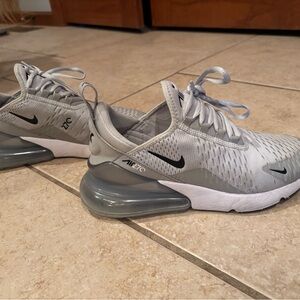 Nike Air Max 270 Light Gray Sneakers